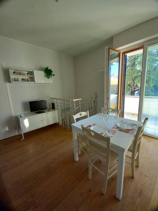 Appartamento Il Giardinetto Reggio Emilia Bagian luar foto